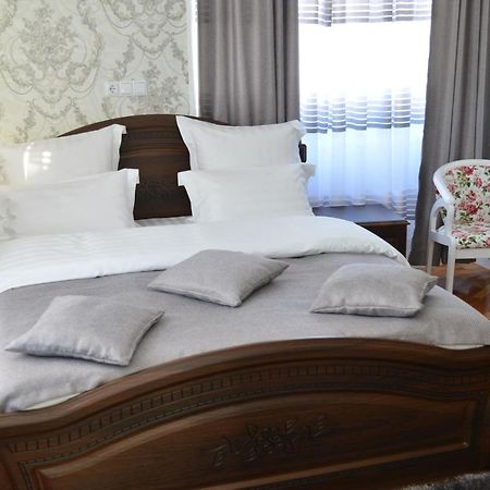 Apartmán Stejarul Buzău Exteriér fotografie