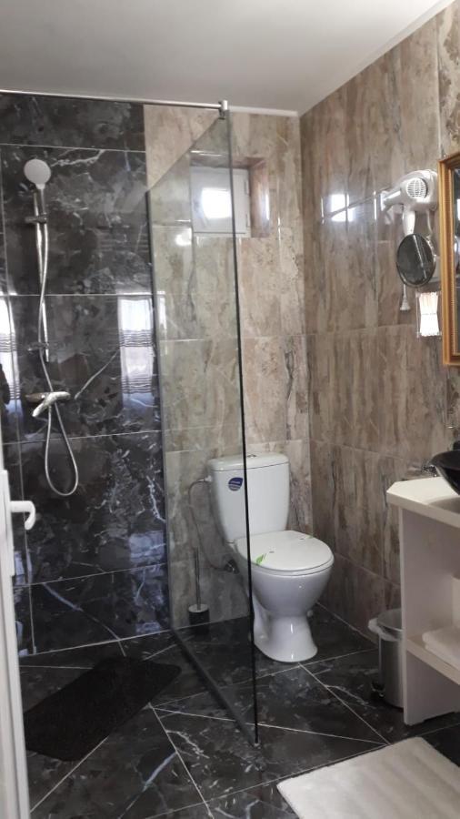 Apartmán Stejarul Buzău Exteriér fotografie