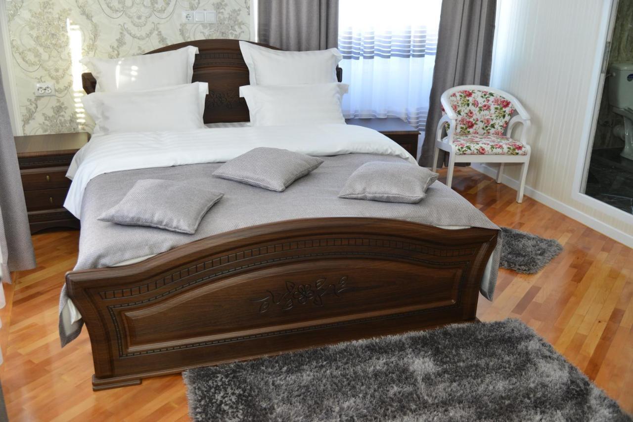 Apartmán Stejarul Buzău Exteriér fotografie