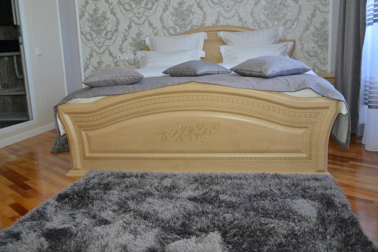 Apartmán Stejarul Buzău Exteriér fotografie