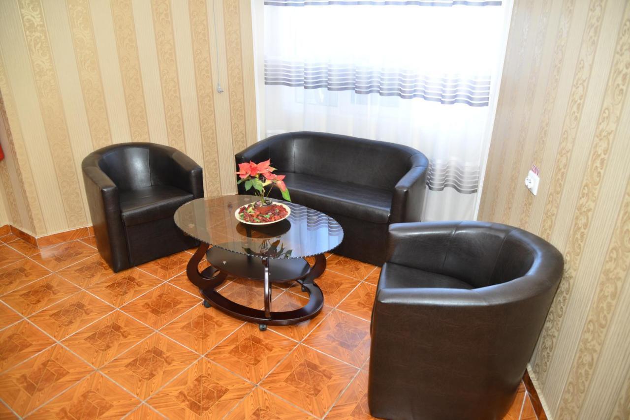 Apartmán Stejarul Buzău Exteriér fotografie